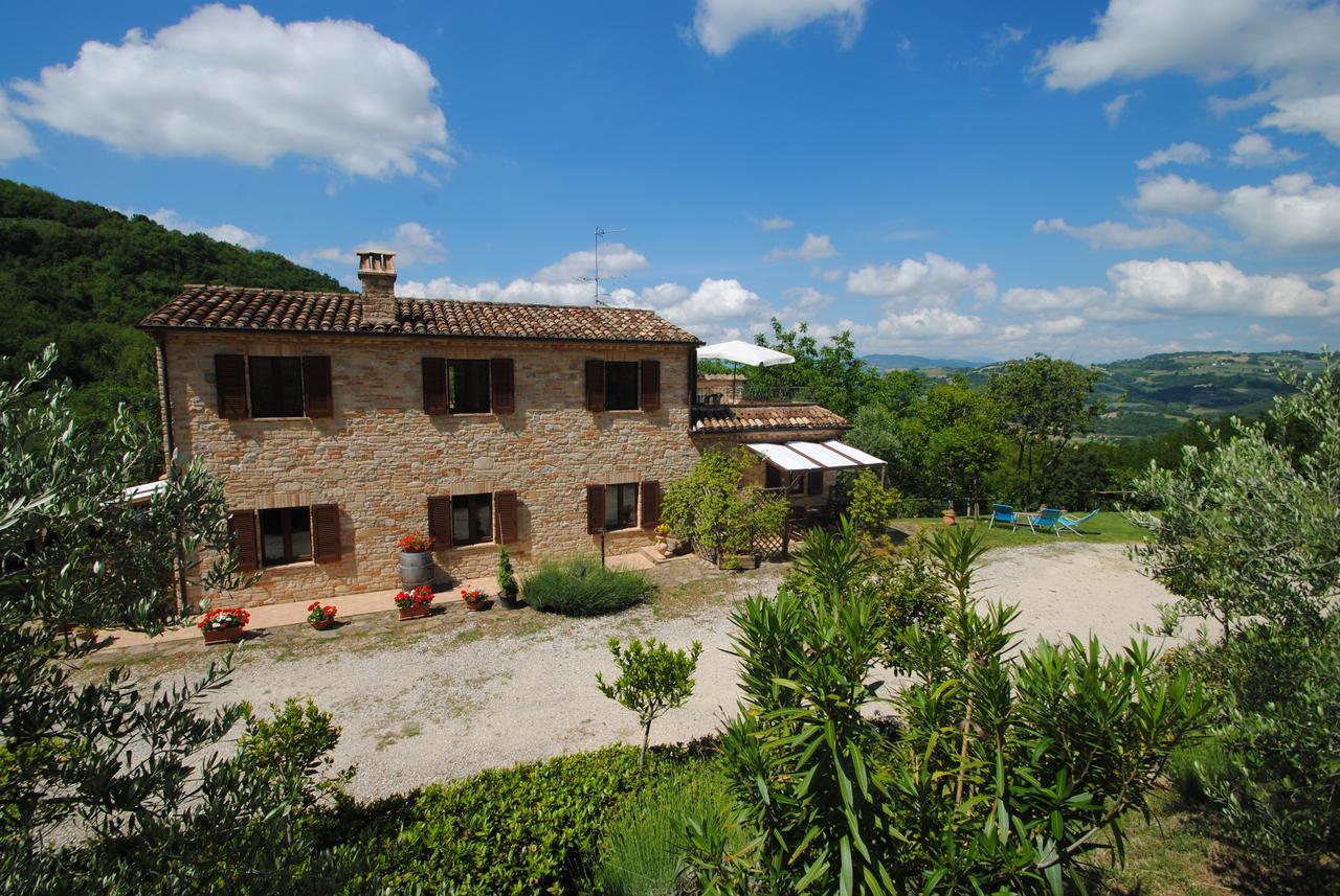 Вілла Agriturismo Il Sentiero Montalto delle Marche Екстер'єр фото