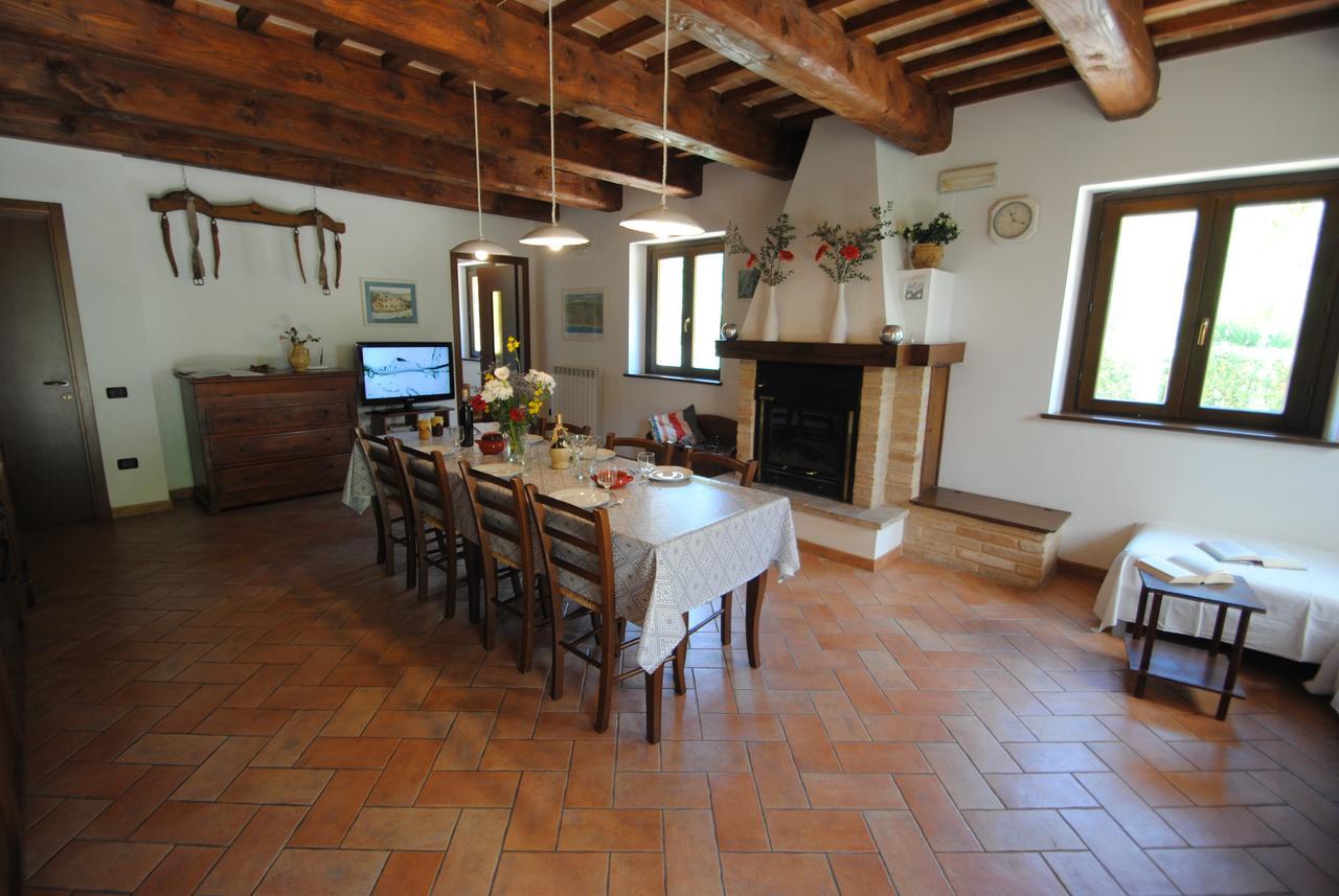 Вілла Agriturismo Il Sentiero Montalto delle Marche Екстер'єр фото