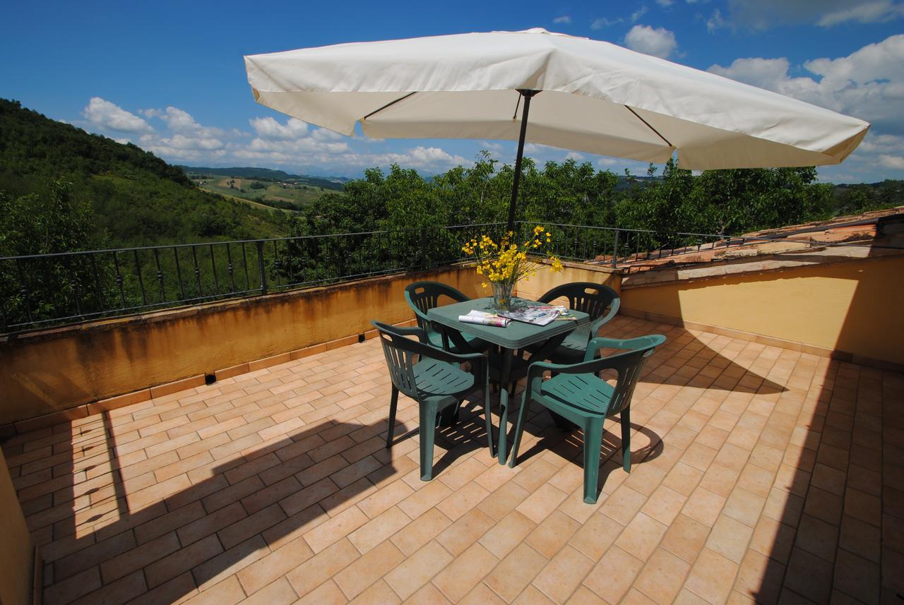 Вілла Agriturismo Il Sentiero Montalto delle Marche Екстер'єр фото