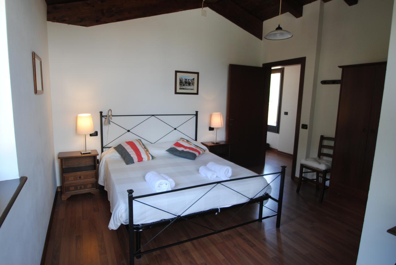 Вілла Agriturismo Il Sentiero Montalto delle Marche Екстер'єр фото